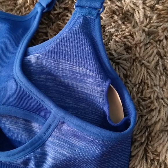 Avia NWOT Racer back Sports Bra - Picture 4 of 5
